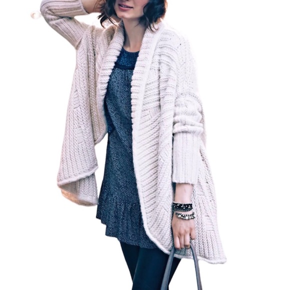 Anthropologie Comete Chunky knit Cardigan x The Cue: Cream. - Picture 2 of 13